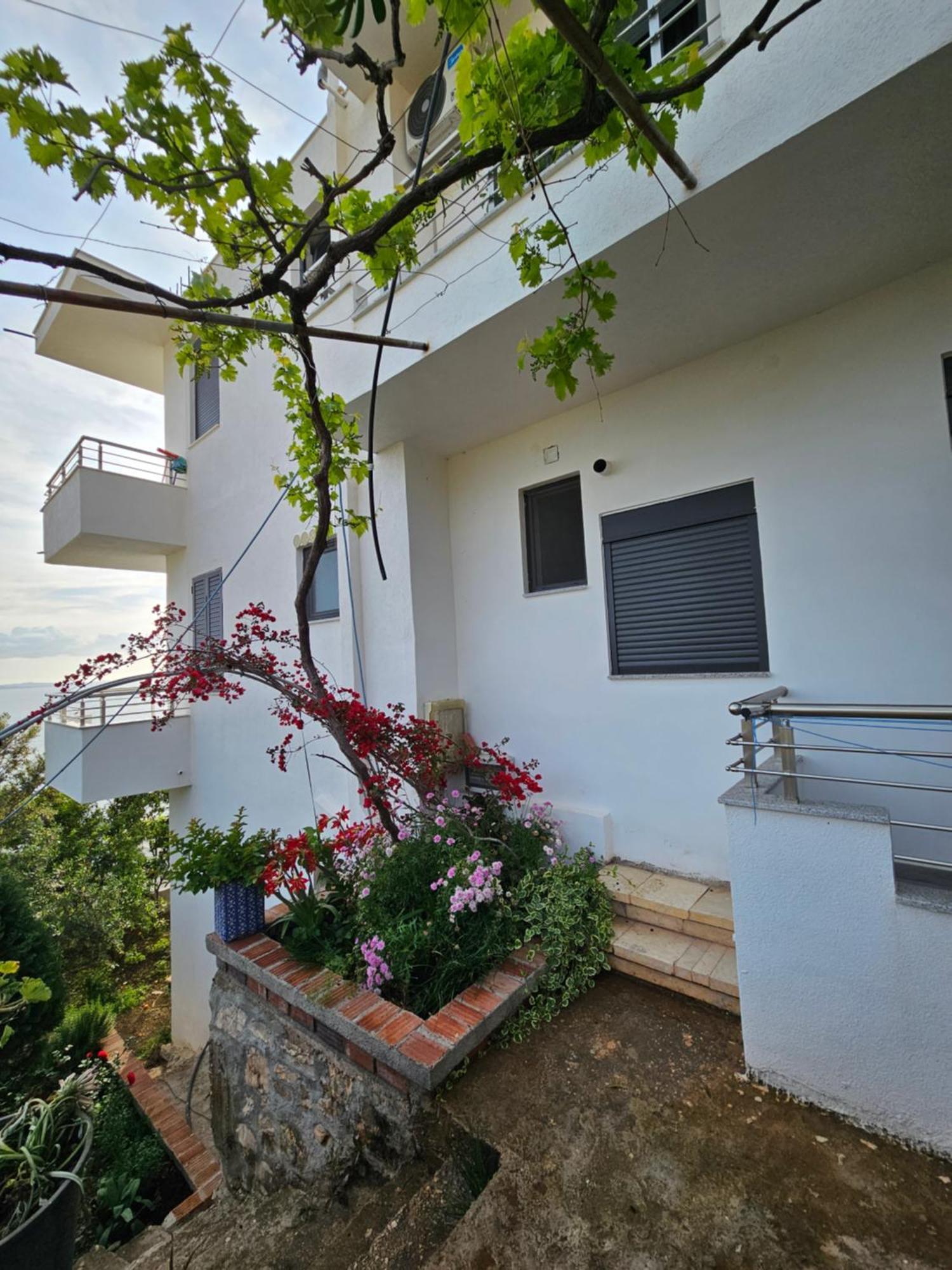 Nora'S Guesthouse Sarandë Exteriér fotografie